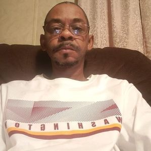 Meet your Posher, Larry